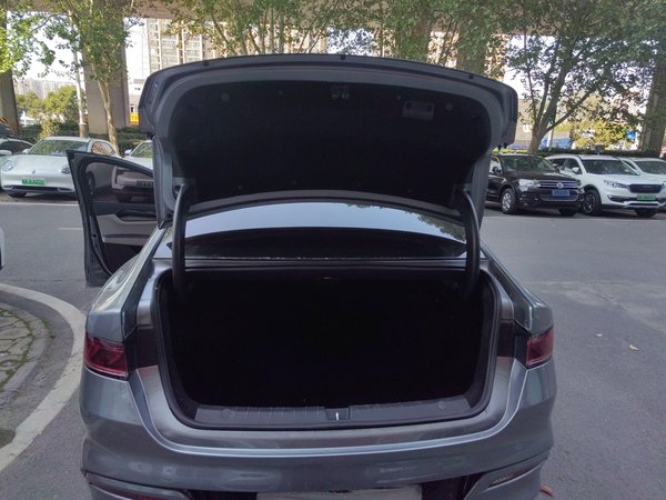 BYD Qin 2021, 80900 км, за 68000 CNY - фото 23