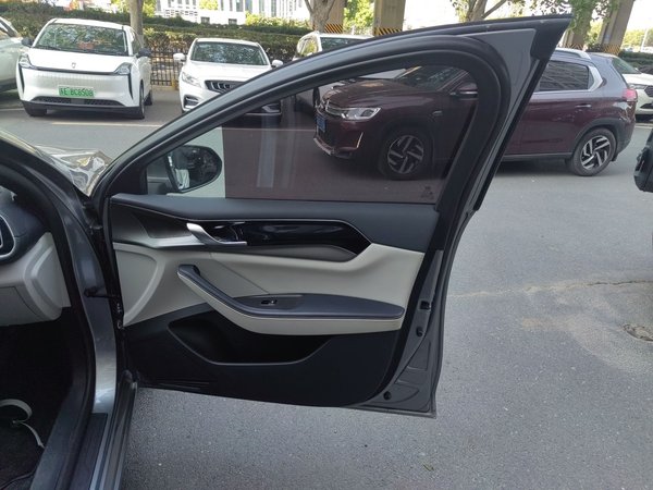 BYD Qin 2021, 80900 км, за 68000 CNY - фото 25