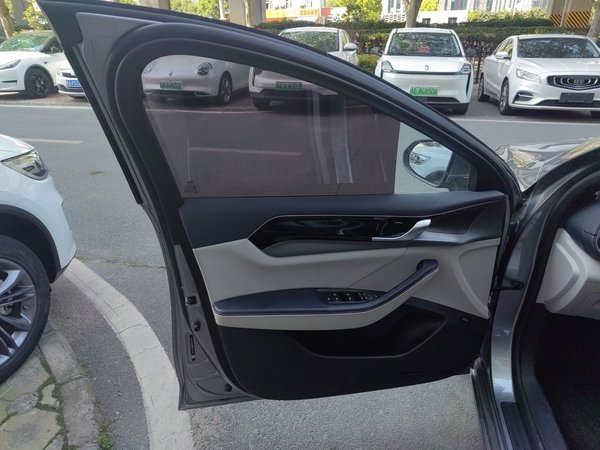 BYD Qin 2021, 80900 км, за 68000 CNY - фото 27