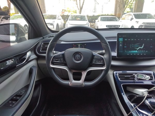 BYD Qin 2021, 80900 км, за 68000 CNY - фото 15