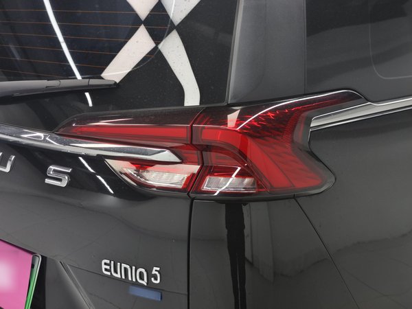 SAIC Maxus EUNIQ 5, 11700 км, за 80300 CNY - фото 8