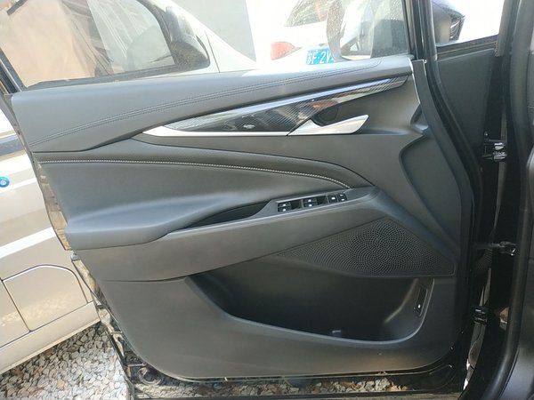 SAIC Maxus EUNIQ 5, 11700 км, за 80300 CNY - фото 19