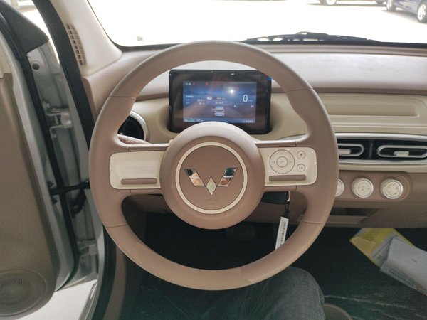 Wuling Hongguang MINIEV, 100 км, за 33900 CNY - фото 15