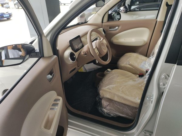 Wuling Hongguang MINIEV, 100 км, за 33900 CNY - фото 20