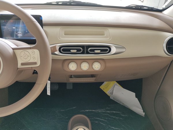 Wuling Hongguang MINIEV, 100 км, за 33900 CNY - фото 17