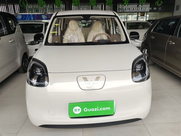 Wuling Automobile Hongguang MINIEV 2025 Четырехдверная версия усовершенствованной модели, 