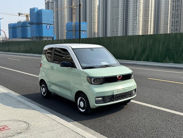 Wuling Hongguang MINIEV 2021, 24500 км, за 14800 CNY