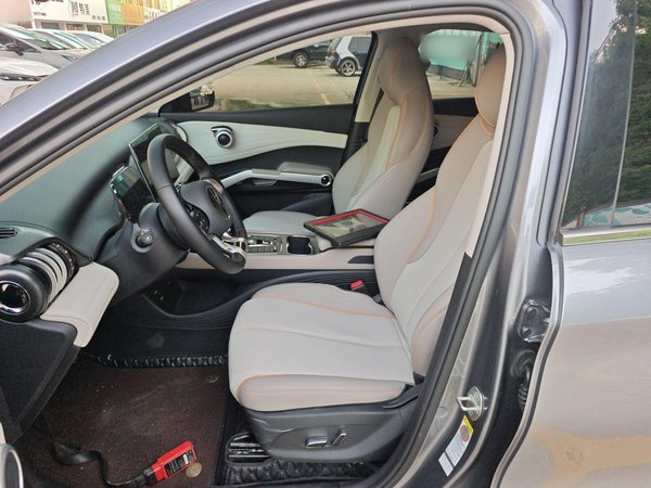 BYD Yuan 2024, 69900 км, за 85200 CNY - фото 19