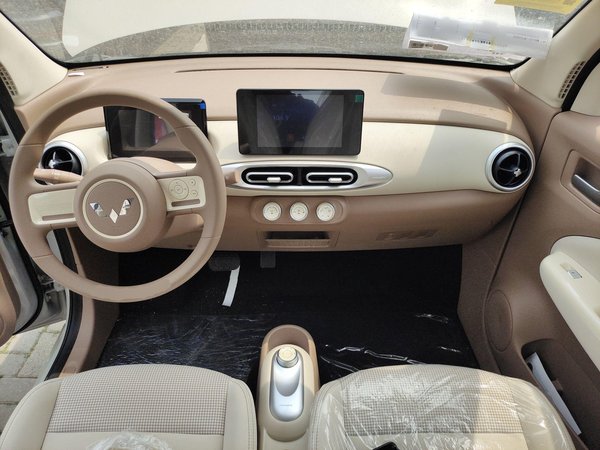 Wuling Hongguang MINIEV, 100 км, за 39900 CNY - фото 14