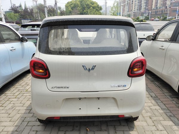 Wuling Hongguang MINIEV, 100 км, за 39900 CNY - фото 6