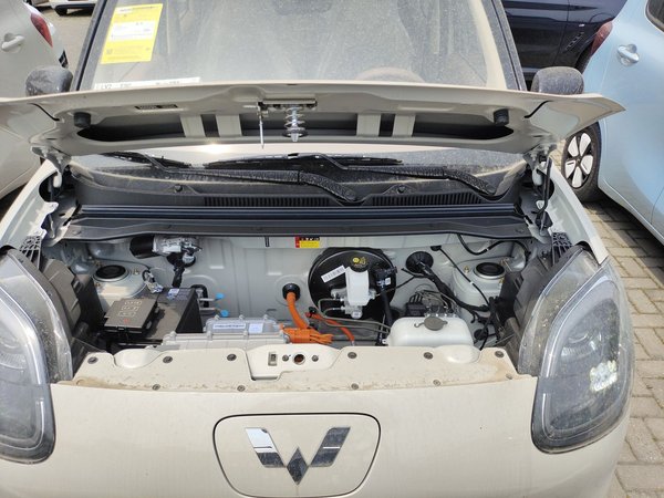 Wuling Hongguang MINIEV, 100 км, за 39900 CNY - фото 29