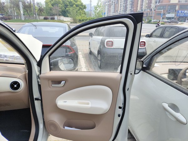 Wuling Hongguang MINIEV, 100 км, за 39900 CNY - фото 25