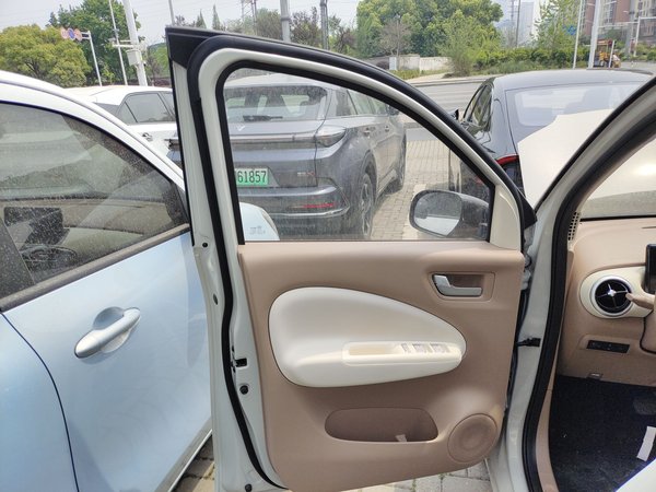 Wuling Hongguang MINIEV, 100 км, за 39900 CNY - фото 27