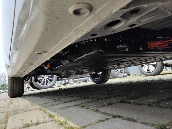 Автомобиль Wuling Hongguang MINIEV 2025 четырехдверной версии Zhenxiang+ Модель, 