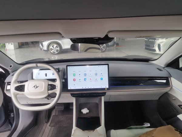 Dongfeng Yipai e2007 2024, 14000 км, за 103000 CNY - фото 12