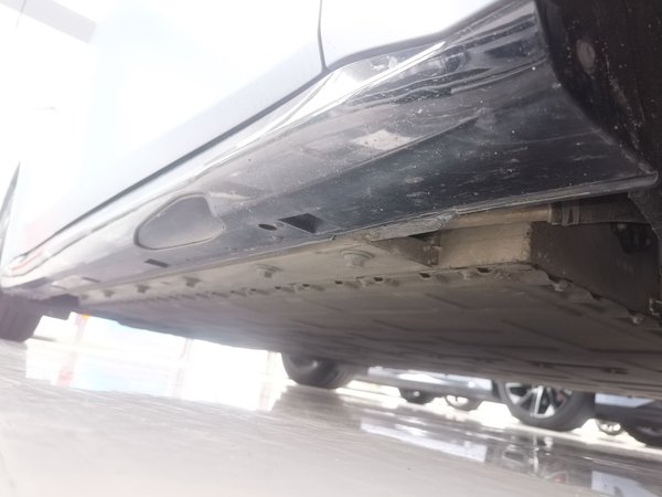 Dongfeng Yipai e2007 2024, 14000 км, за 103000 CNY - фото 30