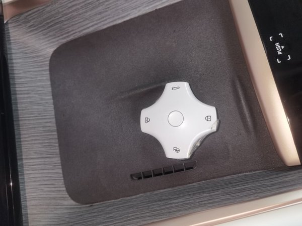 Dongfeng Yipai e2007 2024, 14000 км, за 103000 CNY - фото 11