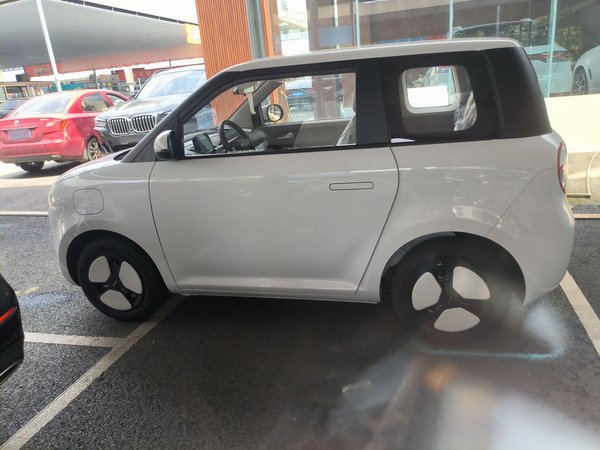 Changan Lumin 2023, 100 км, за 39400 CNY