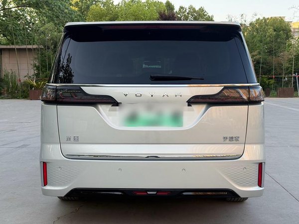 Lantu Dreamer 2022, 10900 км, за 217400 CNY - фото 6