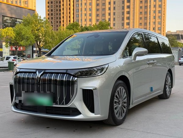 Автомобиль Lantu Lantu Dreamer 2022 Модель 0 Карбоновая версия Dream + Smart Enjoy Package 475 км