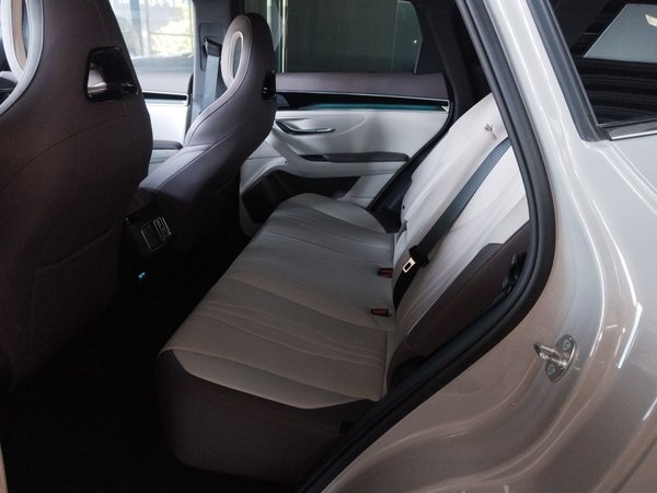 BYD Song 2024, 6000 км, за 130300 CNY - фото 21