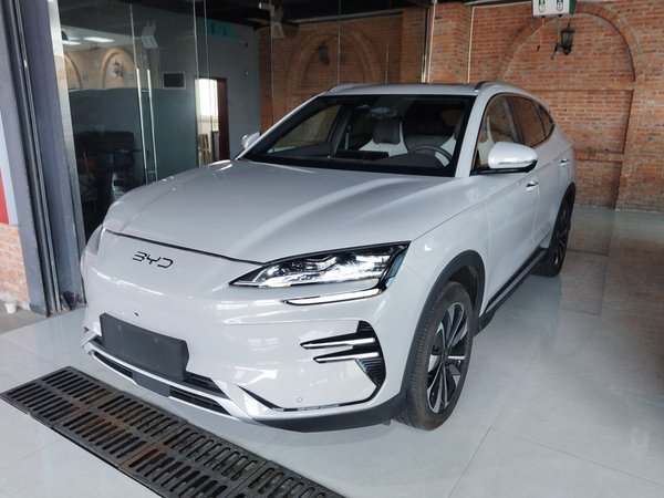 Флагманская модель BYD Song PLUS New Energy 2025 EV с пробегом 605 км