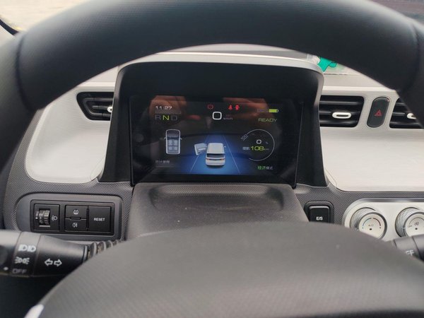 Wuling Hongguang MINIEV 2022, 33400 км, за 16900 CNY - фото 13