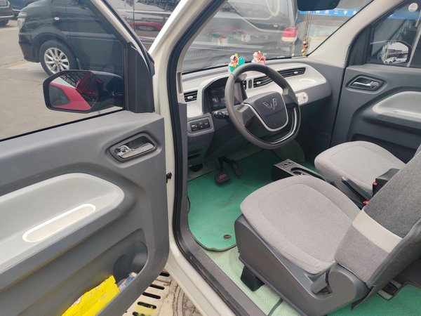 Wuling Hongguang MINIEV 2022, 33400 км, за 16900 CNY - фото 10