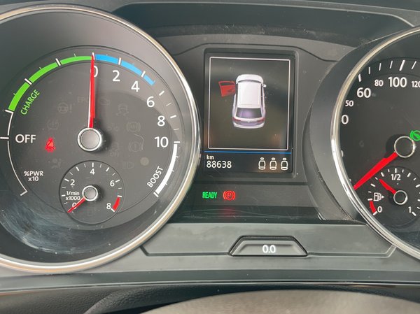 Volkswagen Tiguan L 2018, 89000 км, за 87600 CNY - фото 8