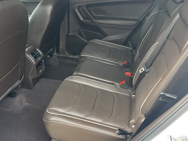 Volkswagen Tiguan L 2018, 89000 км, за 87600 CNY - фото 9