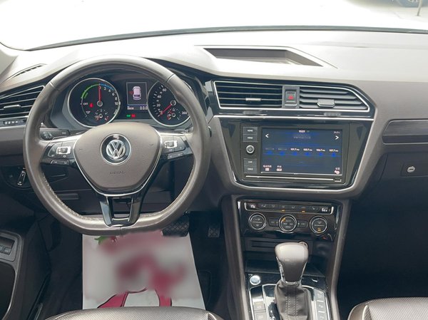 Volkswagen Tiguan L New Energy 2019 Гибридная версия мощностью 430 л.с. Ultimate Edition, 2018 года