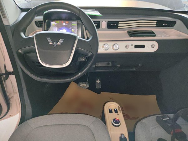 Wuling Hongguang MINIEV 2021, 30700 км, за 14400 CNY - фото 14