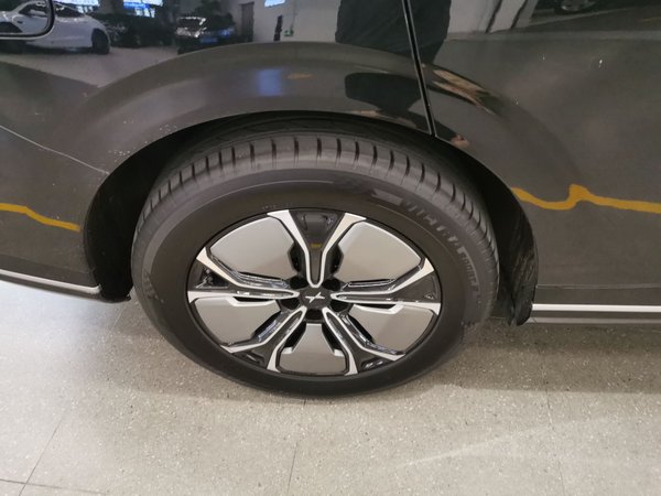 Xpeng (Xiaopeng) G9 2023, 15300 км, за 162500 CNY - фото 11