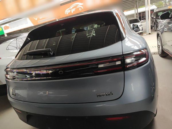 Hongmeng Zhixing Wenjie M5 2023, 27200 км, за 149900 CNY - фото 6