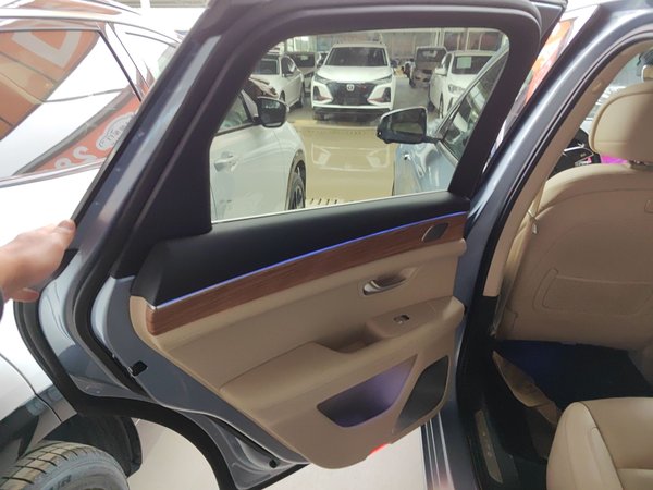 Hongmeng Zhixing Wenjie M5 2023, 27200 км, за 149900 CNY - фото 28