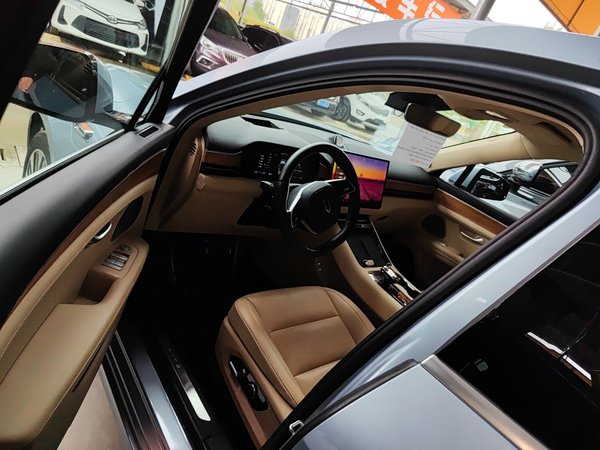 Hongmeng Zhixing Wenjie M5 2023, 27200 км, за 149900 CNY - фото 20