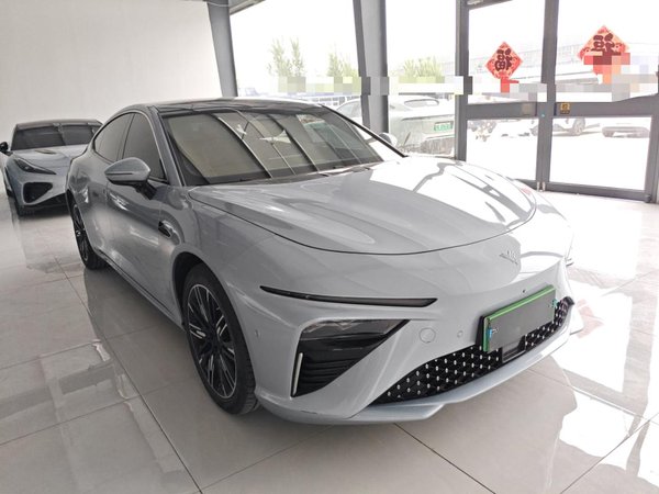 Nezha S 2022, 19100 км, за 87000 CNY