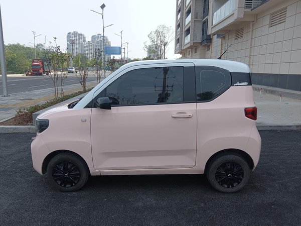 Wuling Hongguang MINIEV 2021, 22800 км, за 21700 CNY - фото 7