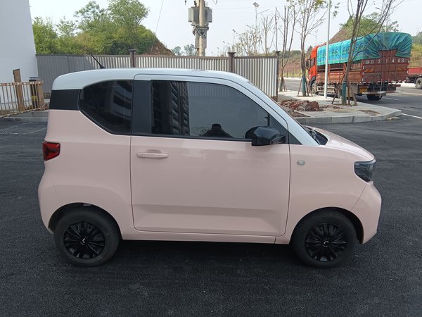 Wuling Hongguang MINIEV 2021, 22800 км, за 21700 CNY