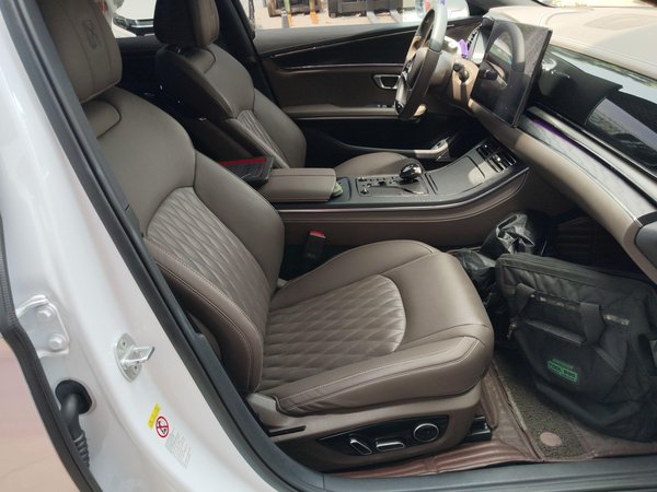 BYD Han 2020, 52100 км, за 90000 CNY - фото 24