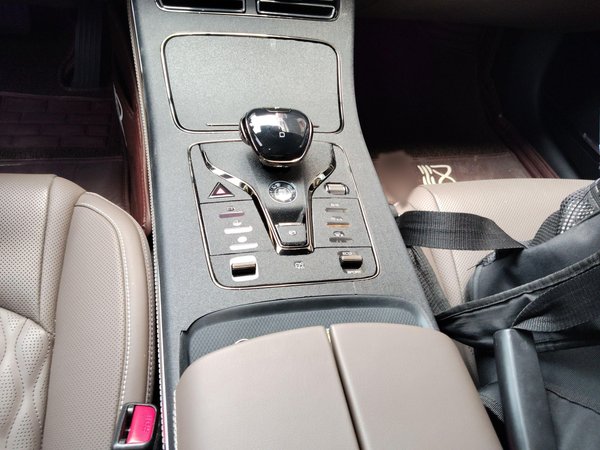 BYD Han 2020, 52100 км, за 90000 CNY - фото 18