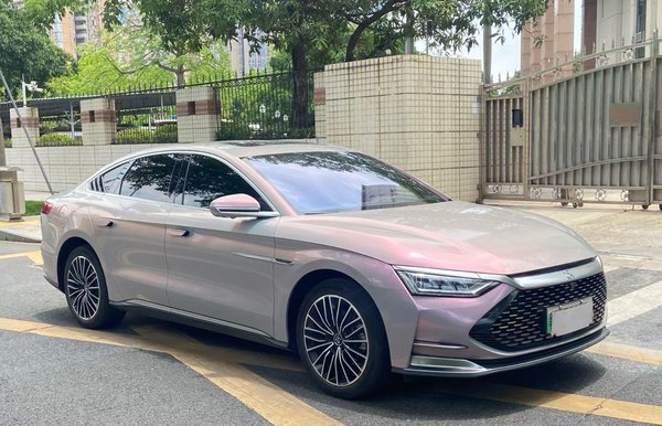 BYD Han 2020, 52100 км, за 90000 CNY