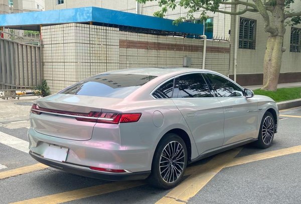 BYD Han 2020, 52100 км, за 90000 CNY - фото 7