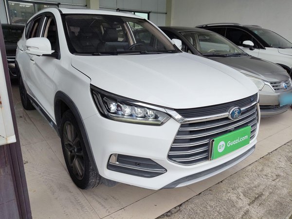 BYD Song 2018, 97600 км, за 43000 CNY