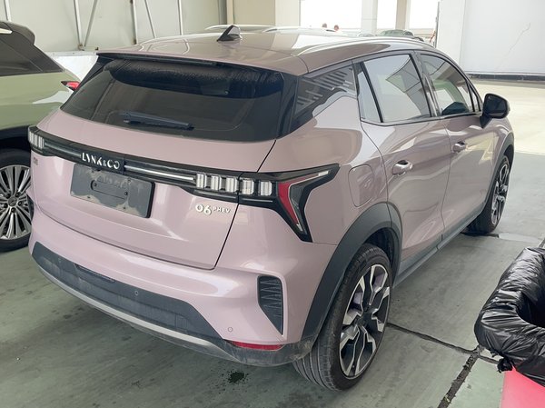 Lynk & Co 06 EP-M 2022, 41300 км, за 76000 CNY