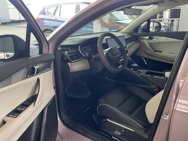 Lynk & Co 06 EP-M 2022, 41300 км, за 76000 CNY - фото 9