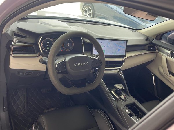 Lynk & Co 06 EP-M 2022, 41300 км, за 76000 CNY - фото 10