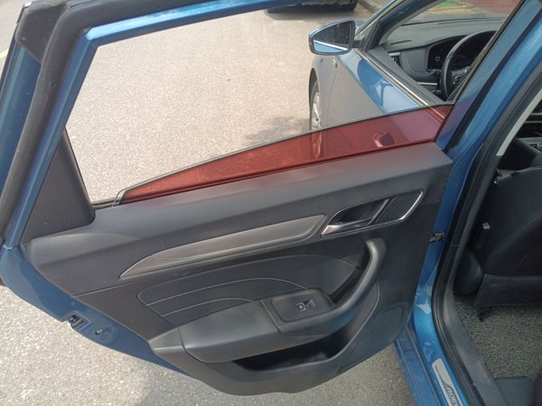 Roewe i6 2017, 84900 км, за 30400 CNY - фото 28