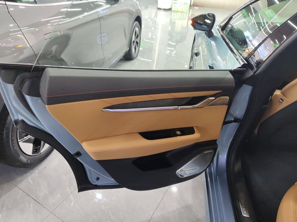 Zeekr 001 2023, 22700 км, за 158200 CNY - фото 28