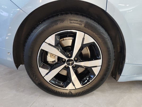 Zeekr 001 2023, 22700 км, за 158200 CNY - фото 11